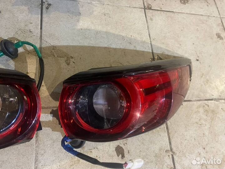 Задний правый фонарь Мазда сх-5 KF