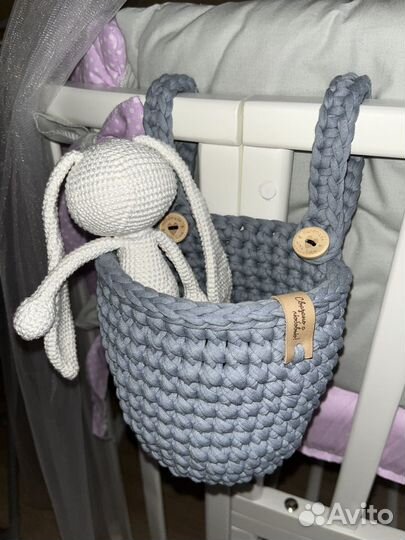 Подвесная корзина на кроватку