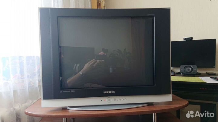Телевизор Samsung 100Гц, диагональ 