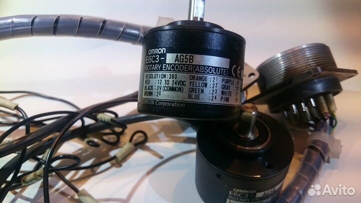 Абсолютный энкодер Omron E6C3-AG5B