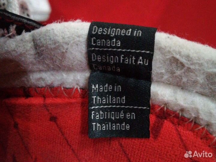 Коньки хоккейные