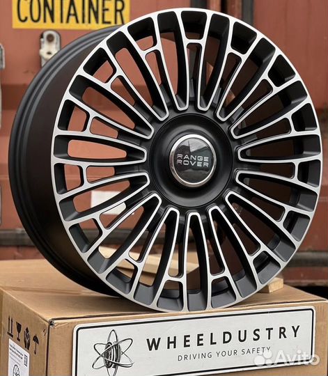 Кованые диски R22 Range Rover наличие