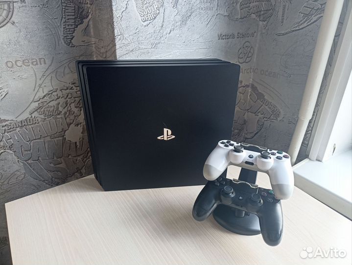Sony playstation 4 pro 1tb + джостики