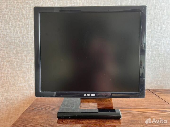 Монитор Samsung 971P