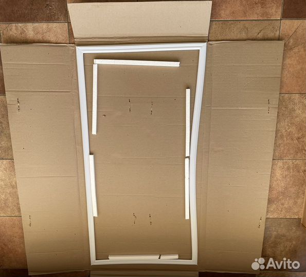 Уплотнитель для двери холодильника