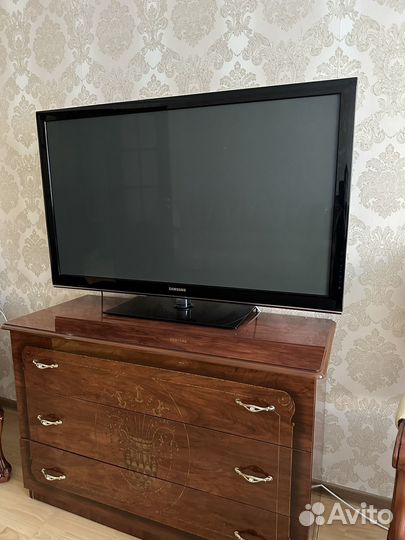 Телевизор samsung