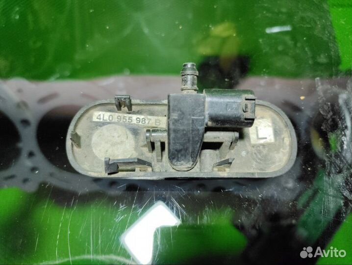 Блок Форсунка омывателя левый Audi Q7