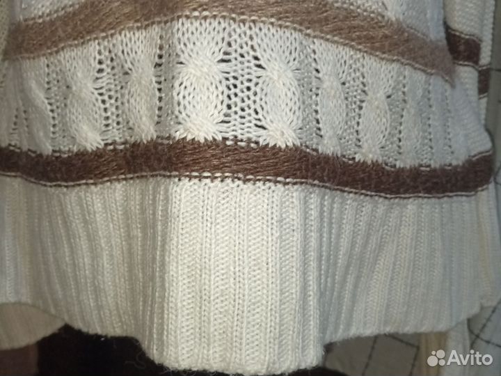 Свитер женский