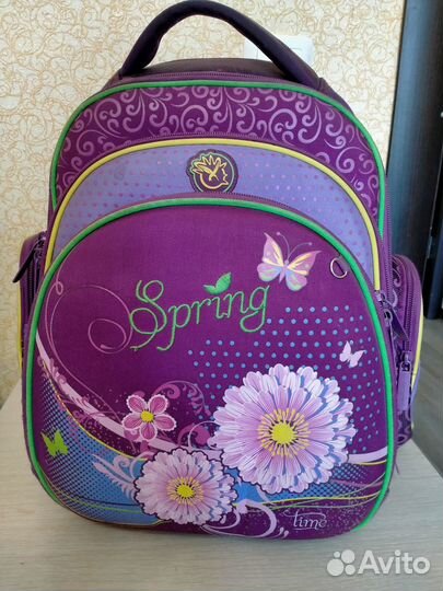 Рюкзак школьный для девочки фирмы Hummingbird