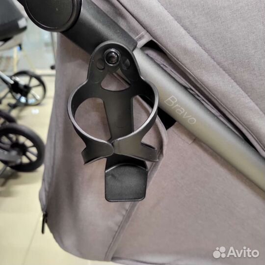 Коляска Bravo plus колеса с протектором