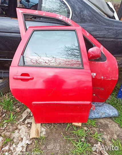 Дверь правая Volkswagen Polo 3 1995-1999 год