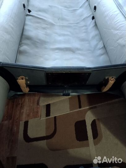 Лодка с мотором