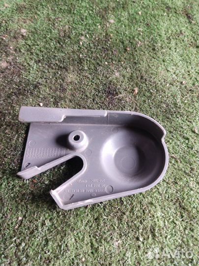 Заглушка крепления сиденья правая Chevrolet Aveo