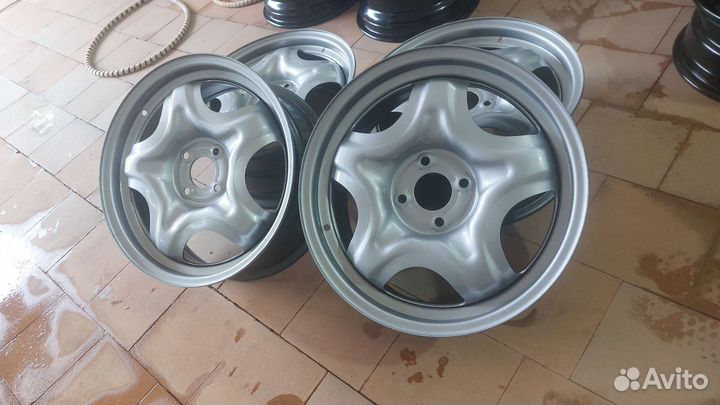 Диски р16 штампованные Веста, Ларгус