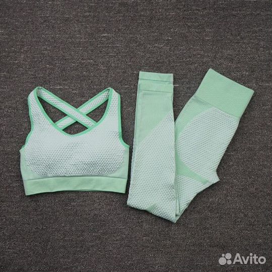 Спортивный костюм