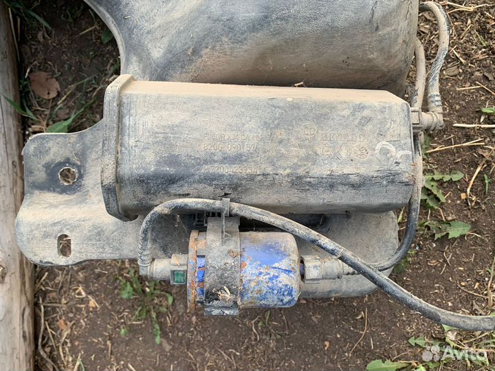 Бензобак Меган 2