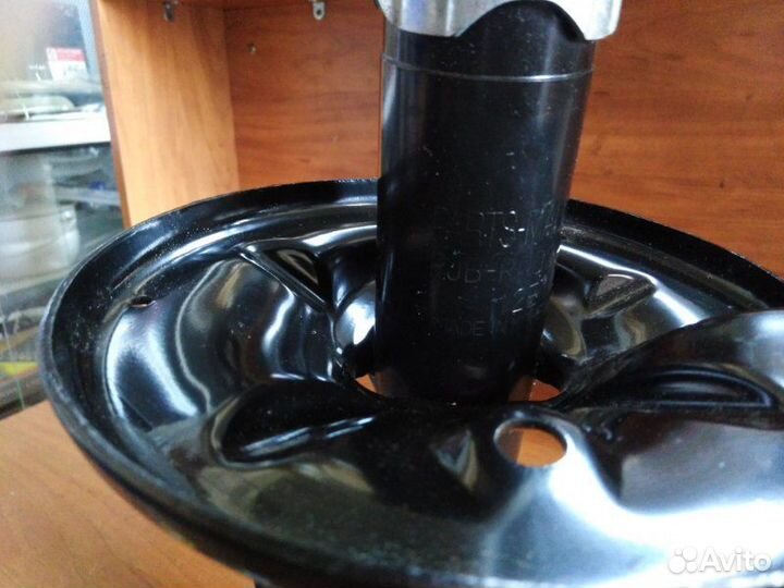 Амортизатор подвески задний правый Kia Cerato 2004