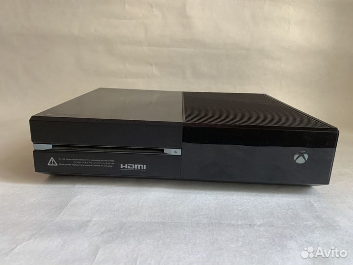 Игровая приставка xbox ONE