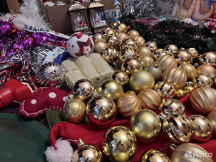 Навогодние украшения большой коробкой, икеа и т.д