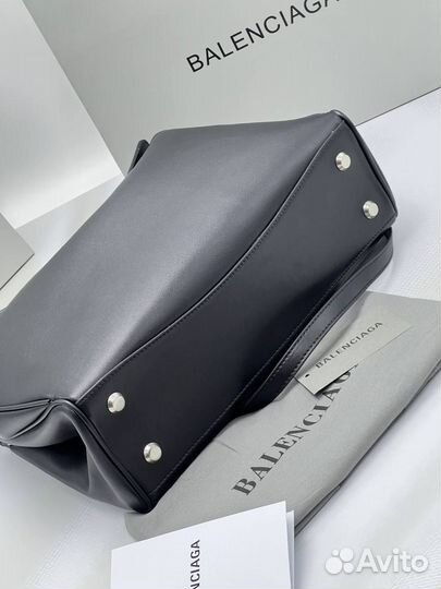 Сумка Balenciaga Hourglass