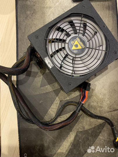 Блок питания chieftec 750W Gold RGB