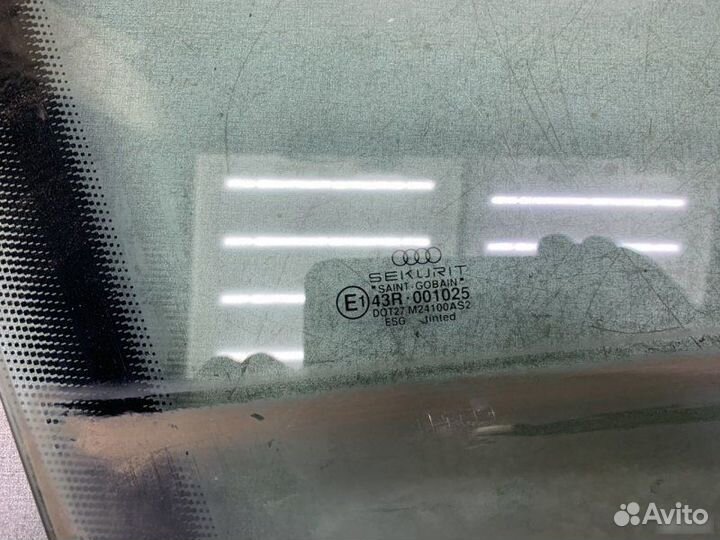 Стекло двери Audi A6C4 седан 2.5TDI AAT 1997