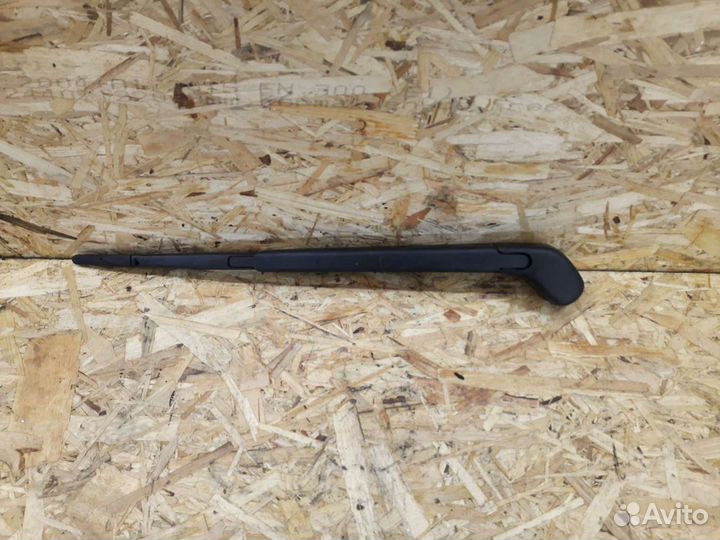 Поводок заднего Дворника Ford focus 2