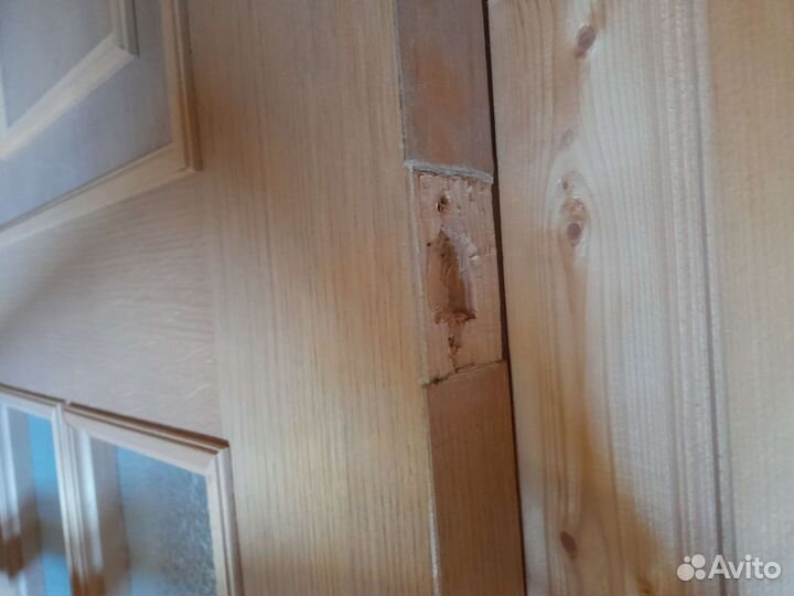 Дверь деревянная со стеклом