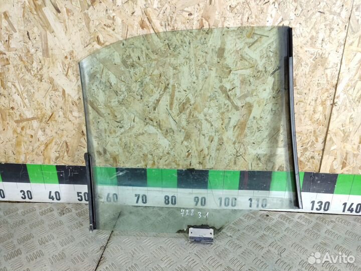 Стекло двери задней левой Opel Omega B