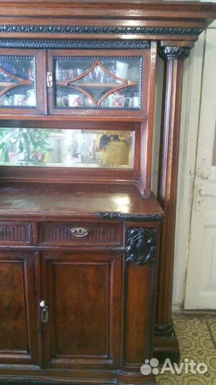 Антикварный Буфет с зеркалом. Примерно 50х-60х г
