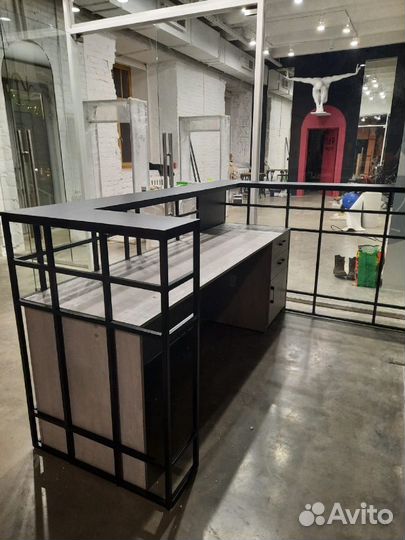 Стойка Ресепшн Металл