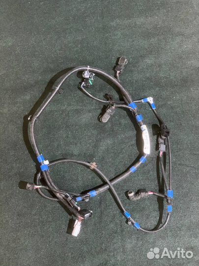 Датчик парковки (парктроник) перед Toyota Rav4 50