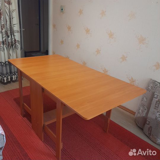 Стол