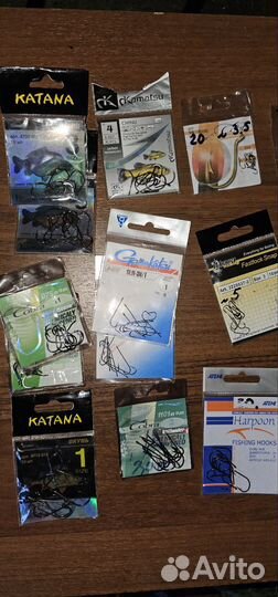 Крючки рыболовные