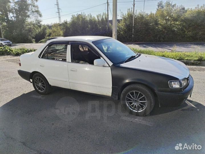 Toyota Corolla 1.6 AT, 1997, 200 000 км