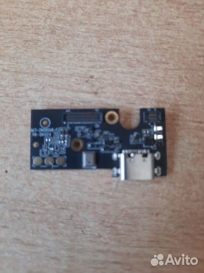 Нижняя плата зарядки на BV 6600