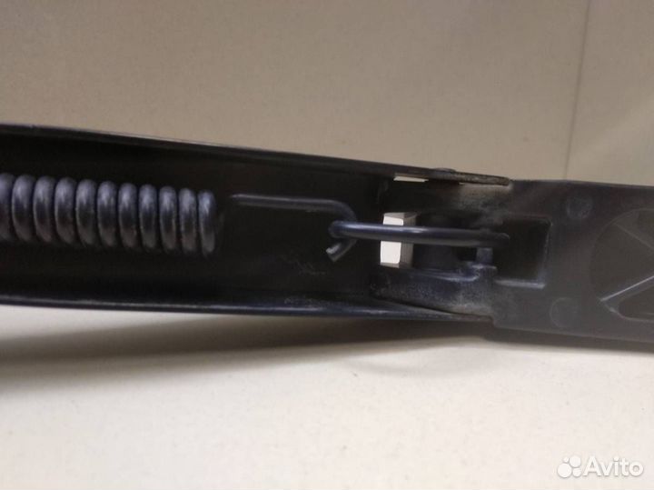 Поводок стеклоочистителя передний правый Hyundai S