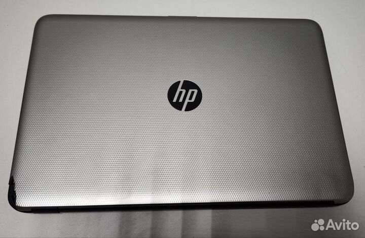 HP 15-AF011UR