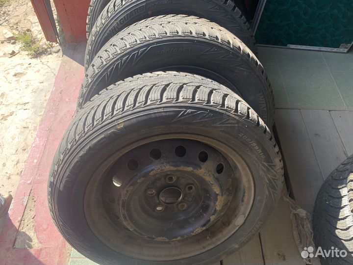 R16 Nexen Winguard WinSpike WS62 SUV 205/55, PCD 5x114.3 DIA 54.1