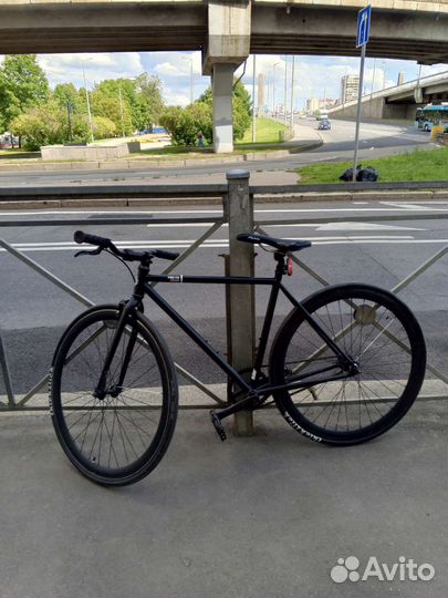 Шоссейный велосипед Pure Fix с документами