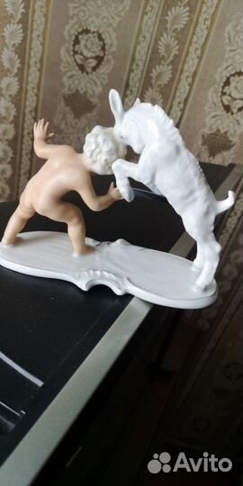 Фарфоровая статуэтка германия