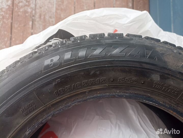 Bridgestone Blizzak Revo GZ 185/65 R15