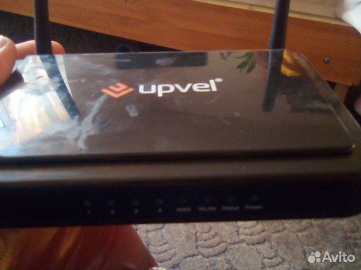 Вай фай роутер Upvel