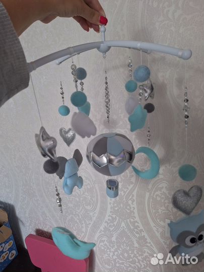 Мобиль на кроватку из фетра