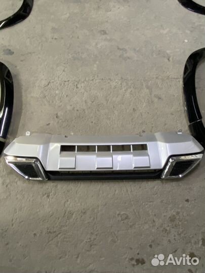 Обвес Mitsubishi Pajero Sport