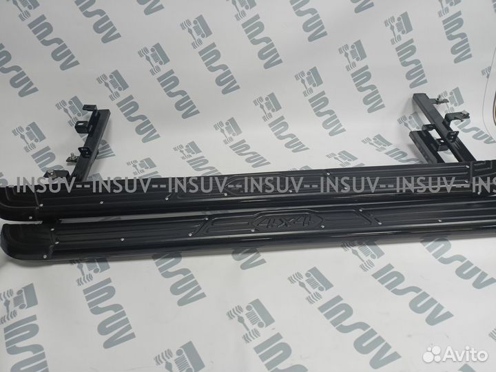 Пороги на Шевроле Ниву с пластиковой накладкой