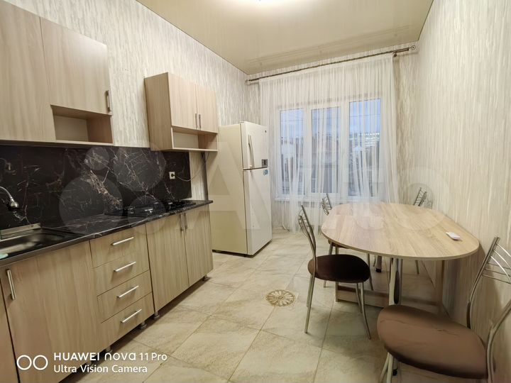 2-к. квартира, 70 м², 2/2 эт.