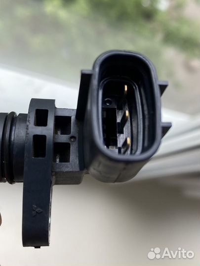 Датчик положения коленвала Suzuki SX4 33220-64L20