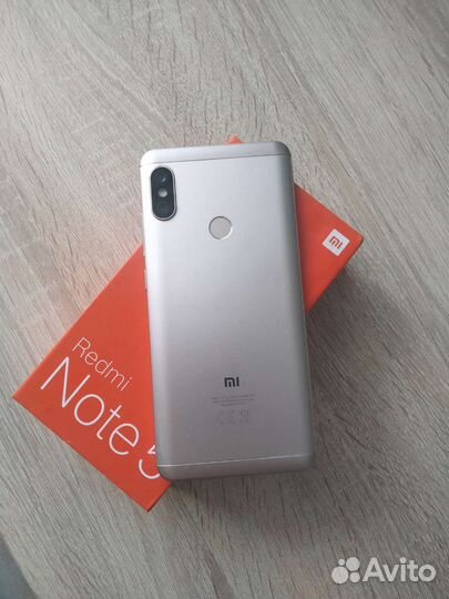 Телефон Xiaomi redmi note 5