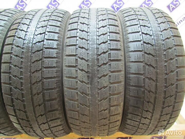 Toyo Observe GSi-5 225/55 R20 88R
